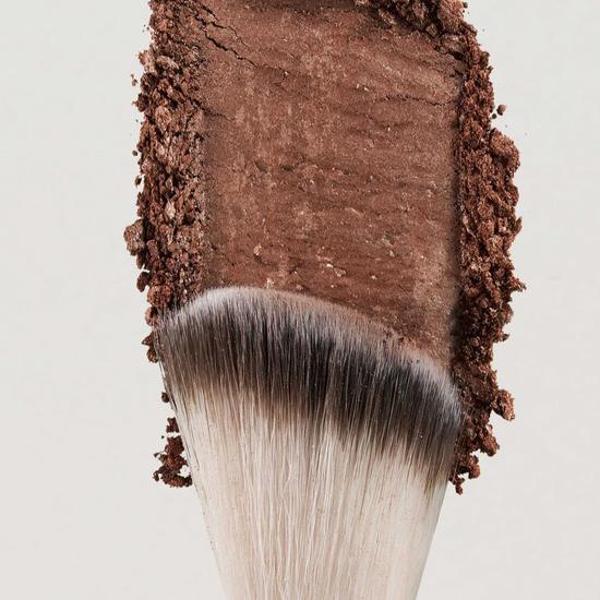 et al. Angled Cheek Brush