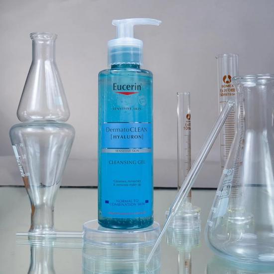 Eucerin DermatoCLEAN Refreshing Cleansing Gel 200ml