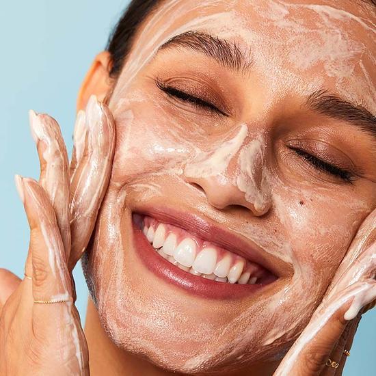 First Aid Beauty Face Cleanser 56g
