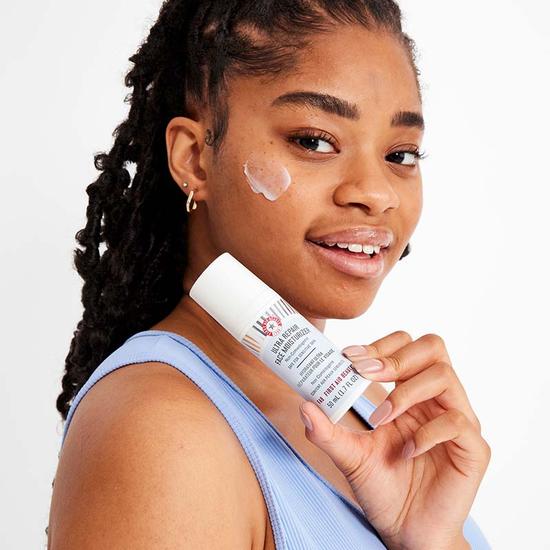 First Aid Beauty Ultra Repair Face Moisturiser