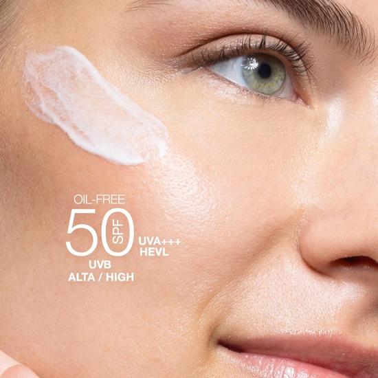 Germaine de Capuccini Expert Lab Daily Hi-Defence Dry Touch SPF 50 30ml