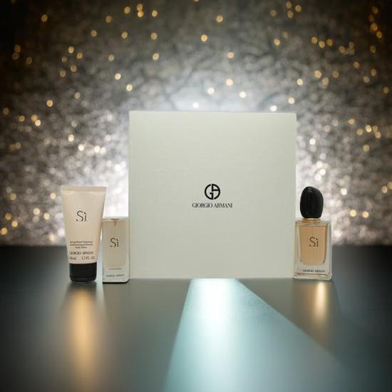 Giorgio Armani Si Gift Set 50ml Eau De Parfum + 50ml Body Lotion + 15ml Eau De Parfum