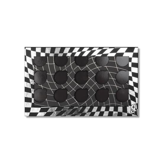 Glisten Cosmetics 15 Pan Magnetic Palette With Brush Holder