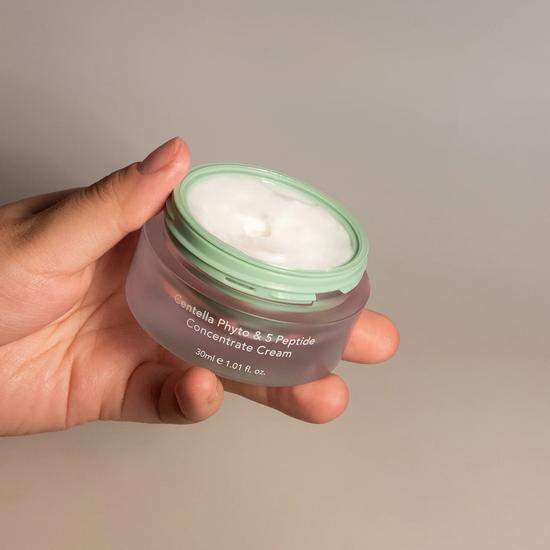 Haruharu Wonder Centella Phyto & 5 Peptide Concentrate Cream 30ml