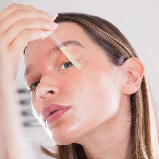 Hello Sunday The One That Makes You Glow Dark Spot Serum SPF 40