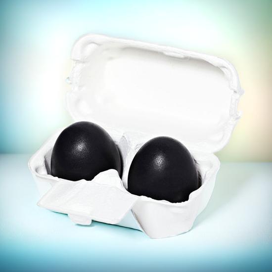 Holika Holika Smooth Egg Charcoal Egg Soap 100g