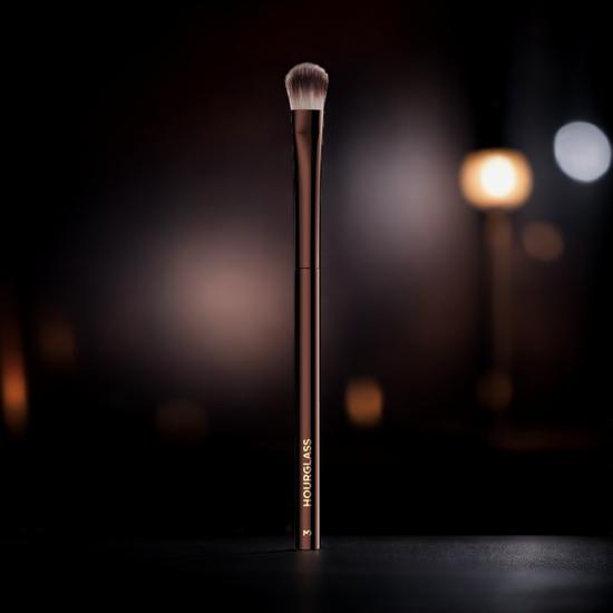 Hourglass Brush No 3 All Over Shadow