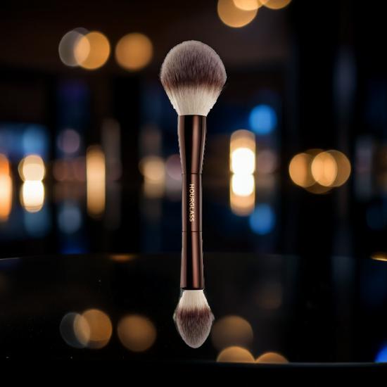 Hourglass Veil Powder Brush