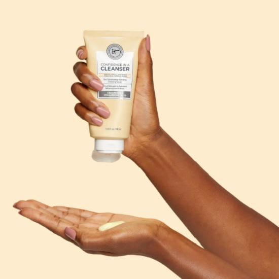 IT Cosmetics Confidence In A Cleanser 148ml
