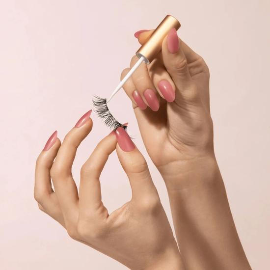 Kiss 24 Hr Strip Eyelash Adhesive Clear