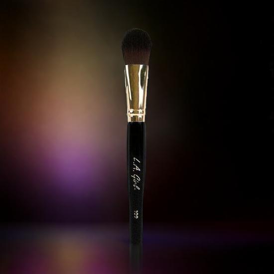 L.A. Girl PRO.Brushes 109 Flat Foundation Brush