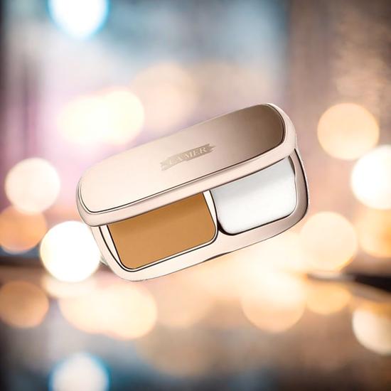 La Mer The Soft Moisture Powder Foundation SPF 30 Caramel