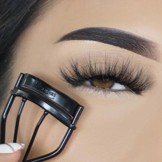 Lilly Lashes Eyelash Curler Matte Black