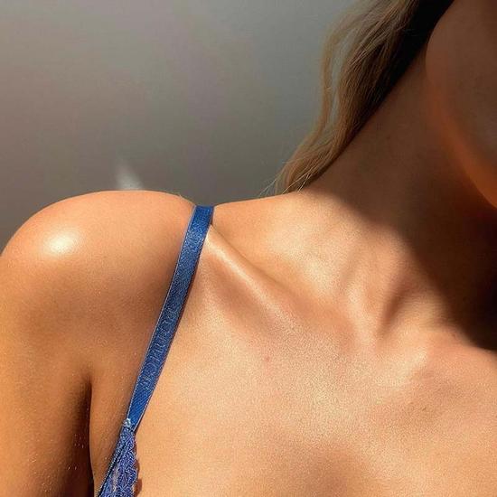 Loving Tan Bronze Shimmer Luminous Cream Medium