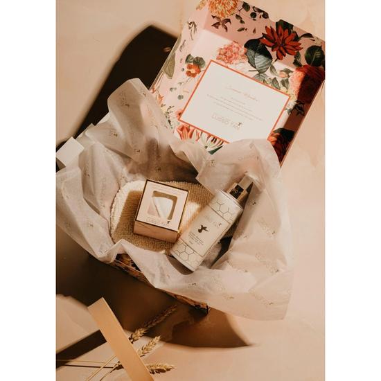Lusso Tan Love Your Skin Collection Summer Meadows Bath