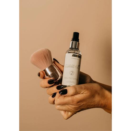 Lusso Tan Sunless Tanning Mist Brush