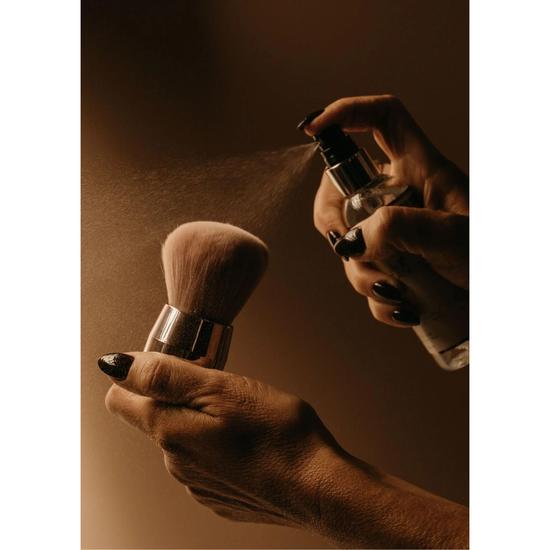 Lusso Tan Sunless Tanning Mist Brush
