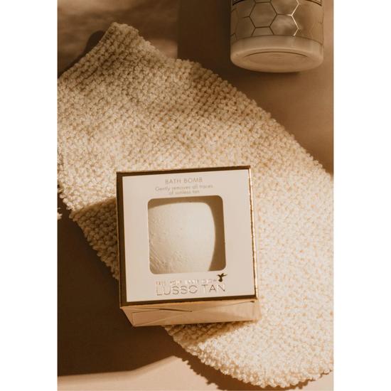 Lusso Tan Tan Removing Bath Bomb & Exfo Mitt Bundle Bloom Maternity