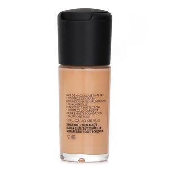 MAC Studio Fix Fluid Foundation SPF 15 NC16
