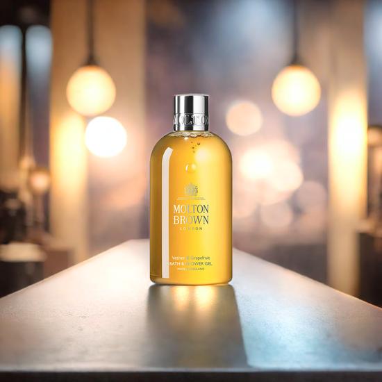 Molton Brown Vetiver & Grapefruit Bath & Shower Gel 300ml