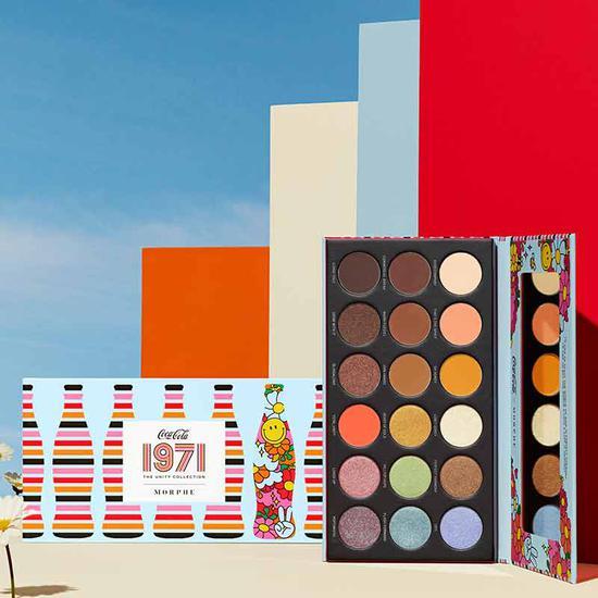 Morphe Coca-Cola Awe Together Artistry Palette