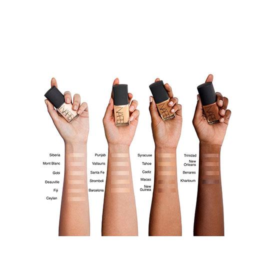 NARS Cosmetics Sheer Glow Foundation New Caldonia