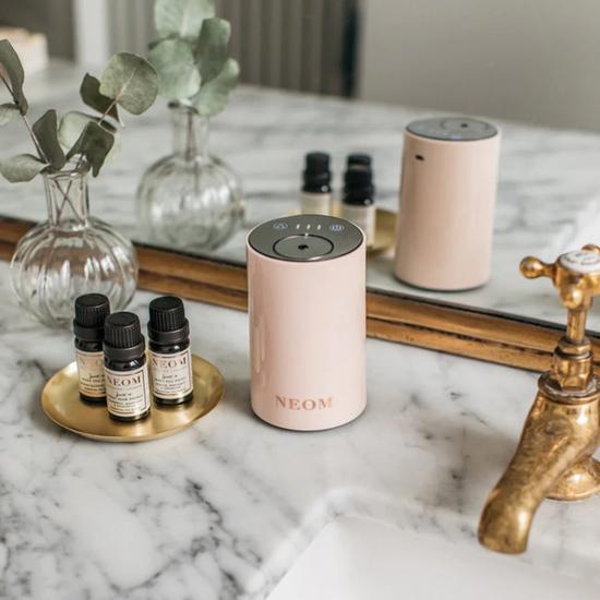 Neom Organics Wellbeing Pod Mini Nude & Happiness Essential Oil Blend Duo
