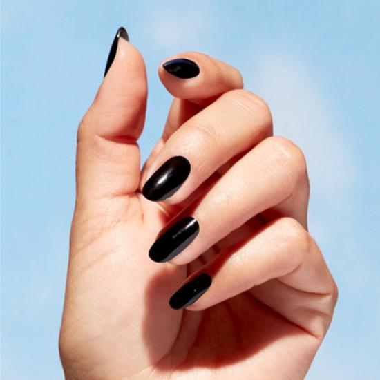 OPI Onyx Skies Nail Polish Nature Strong 15ml - Black