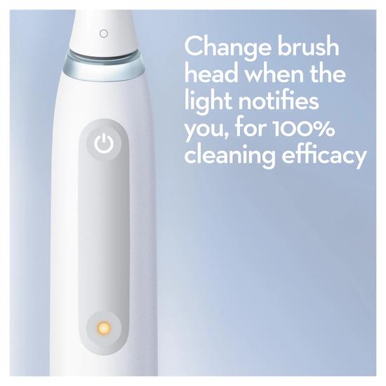 Oral B iO 4 White Electric Toothbrush With Travel Case