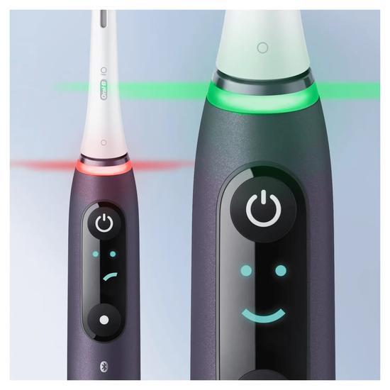 Oral B iO8 Electric Toothbrush black