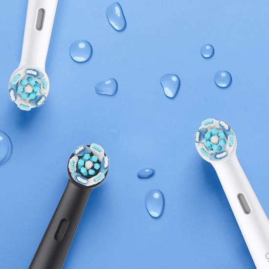 Oral B iO8 Electric Toothbrush black
