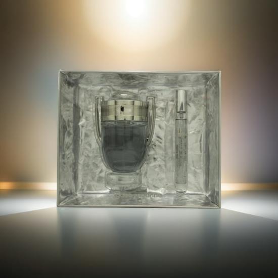 Paco Rabanne Invictus Gift Set 100ml Eau De Toilette + 10ml Eau De Toilette