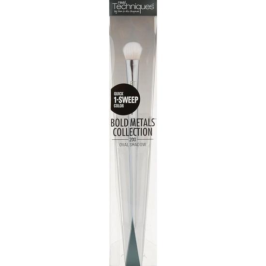 Real Techniques Bold Metals Oval Shadow Brush 200 White