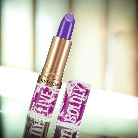 Revlon Live Boldly Super Lustrous Lipstick 061 Black Cherry