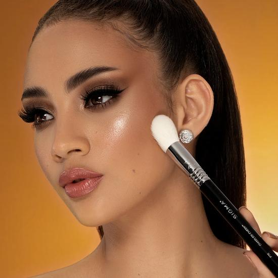 Sigma Beauty Chiselled Cheek Brush F76