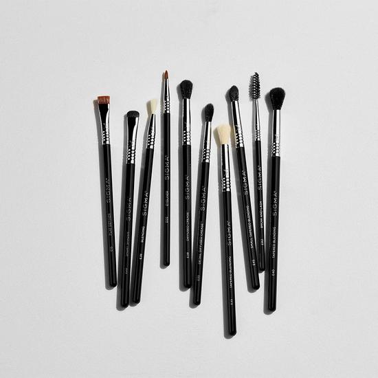 Sigma Beauty E33 DETAIL DIFFUSED CREASE BRUSH