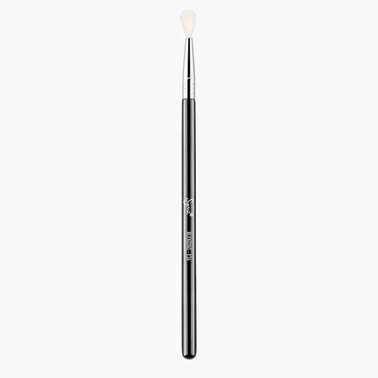 Sigma Beauty E36 Blending Brush Classic