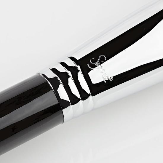 Sigma Beauty E50 Large Fluff Brush