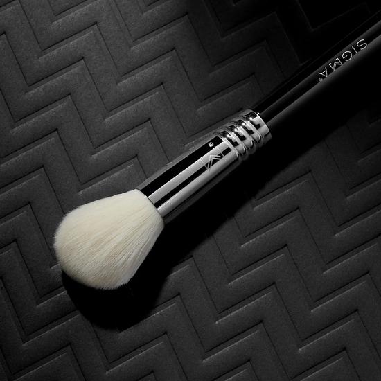 Sigma Beauty F76 Chiselled Cheek Brush