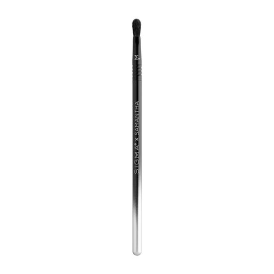 Sigma Beauty Samantha RavnDahl Shader Crease Brush