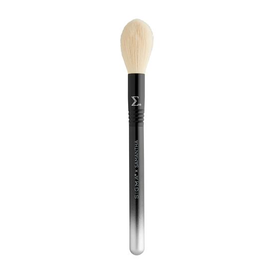Sigma Beauty Samantha Ravndahl Tapered Contour Brush