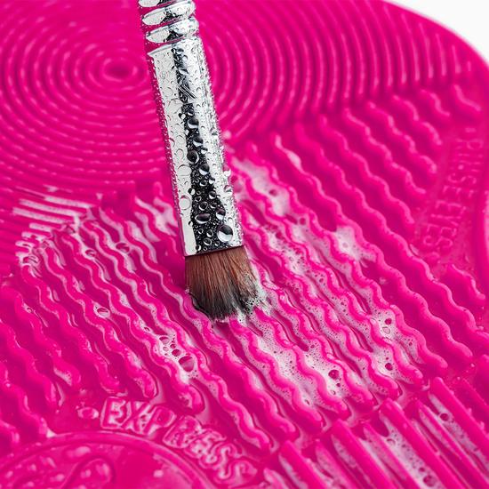 Sigma Beauty Spa Express Brush Cleaning Mat Black