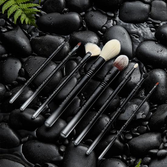 Sigma Beauty X Samantha Brush Set 8 Piece set