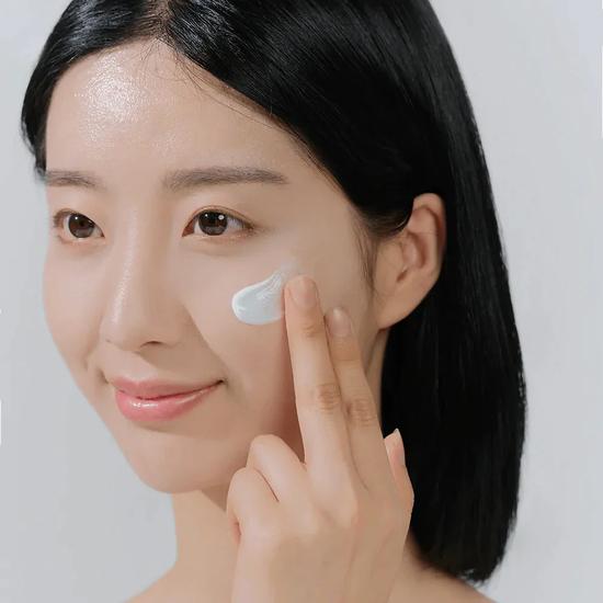Skin1004 Madagascar Centella Hyalu-Cica Water-Fit Sun Serum Twin Pack