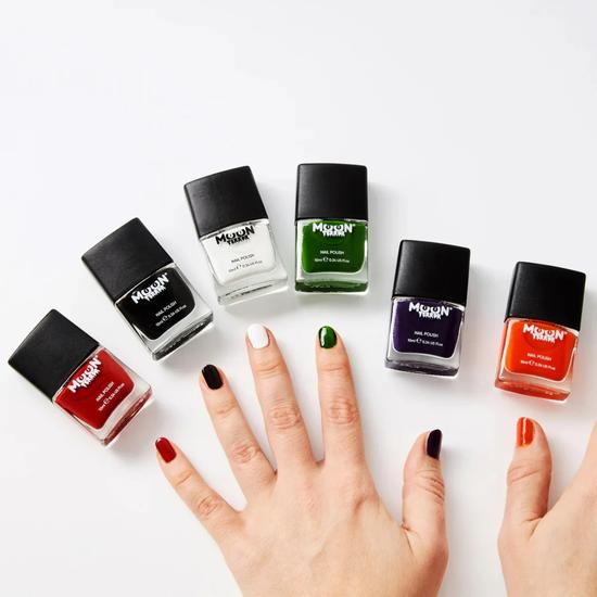 Smiffys Moon Terror Halloween Nail Polish Blood Red