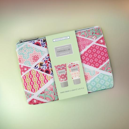 The Vintage Cosmetic Company Fabric & Flowers Hands On The Go Cosmetic Bag