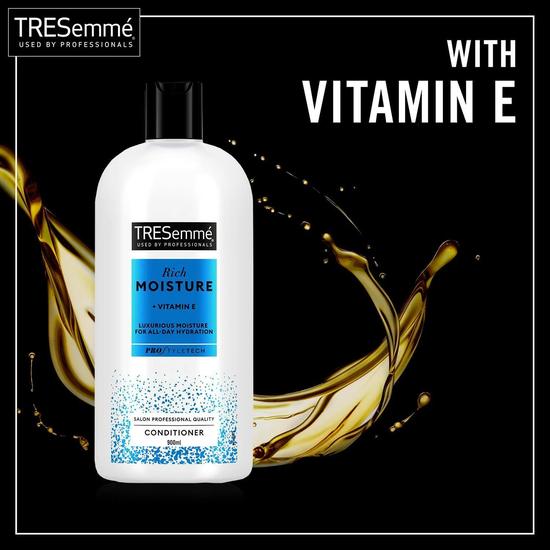 TRESemmé Moisture Rich Conditioner With Vitamin E For Dry Damaged Hair 300 300ml