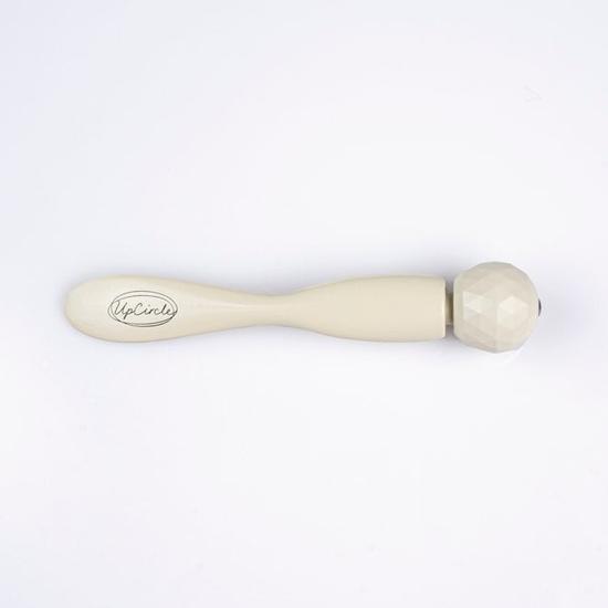 UpCircle Beauty Soothing Eye Roller
