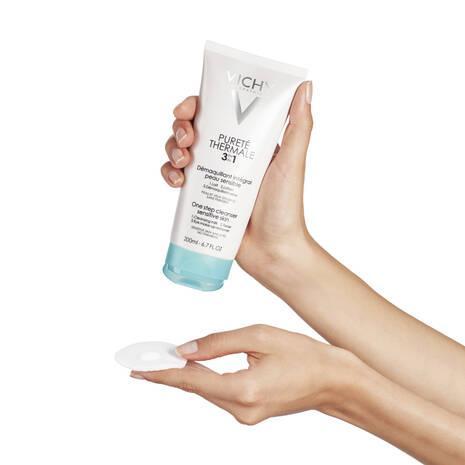 Vichy Purete Thermale 3-in-1 One Step Cleanser 200ml