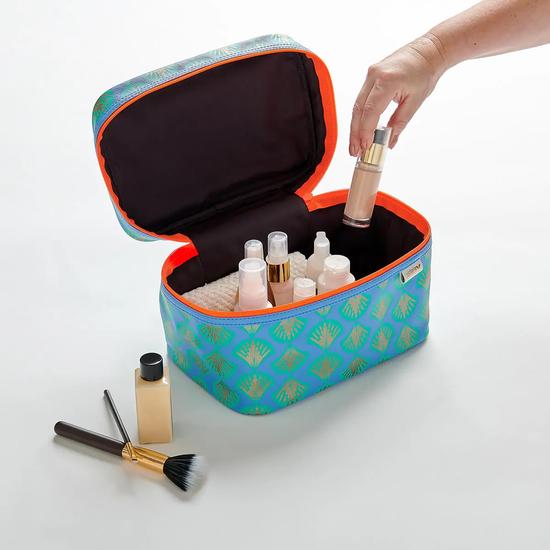 Victoria Green 'Edie' Vanity Case In Shell Aqua